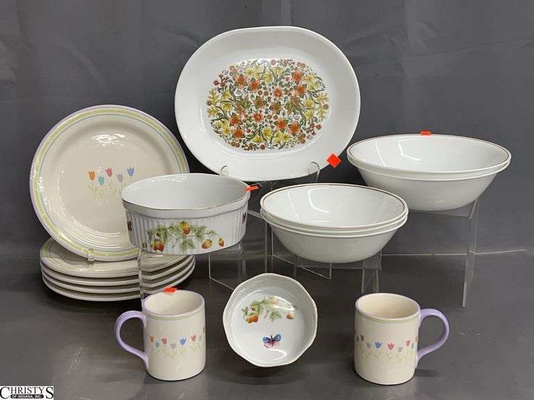 Corelle, Blossoms & Blossoms, Oven to Table Assorted Dishes - 12" of largest piece image