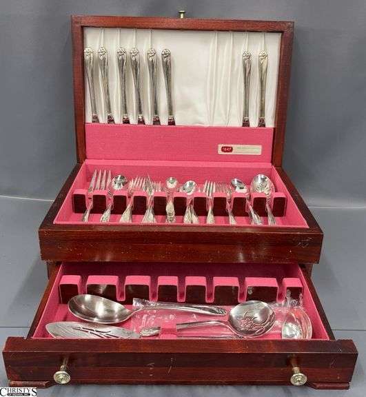 1847 Rogers Bros Daffodil Silverplate Flatware In Case - Approx 55pcs image