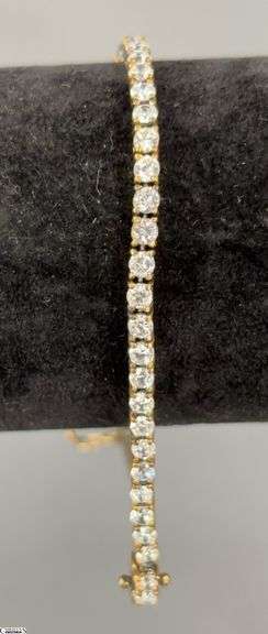Sterling Silver and Cubic Zirconia Tennis Bracelet - 7" from clasp to clasp image