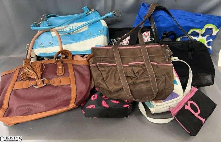 10 Ladies Handbags and Totes - 17" x 11" of largest image