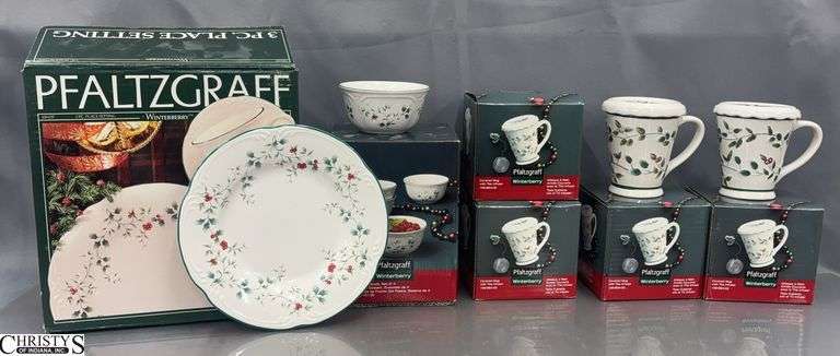Pfaltzgraff Winterberry Holiday China - Approx 23 pcs image