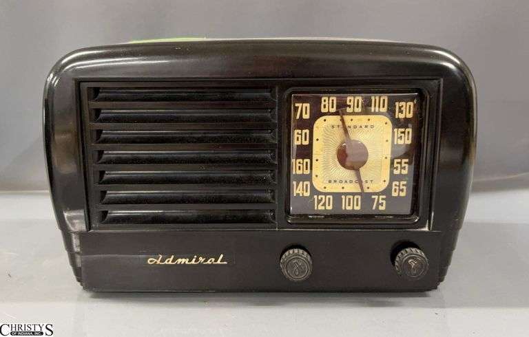 1947 Admiral Black Bakelite Table Radio - 13" x 7" x 8" image