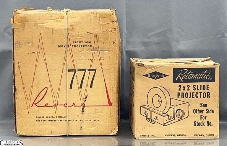 Revere Eight MM 777 Movie Projector image