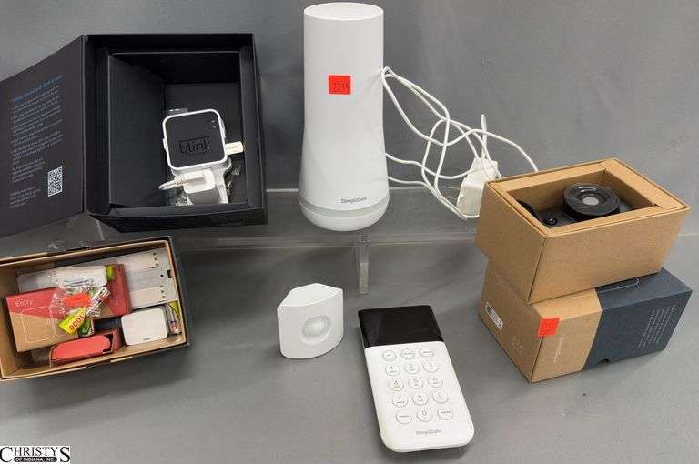 Blink & SimpliSafe Security System Pieces image
