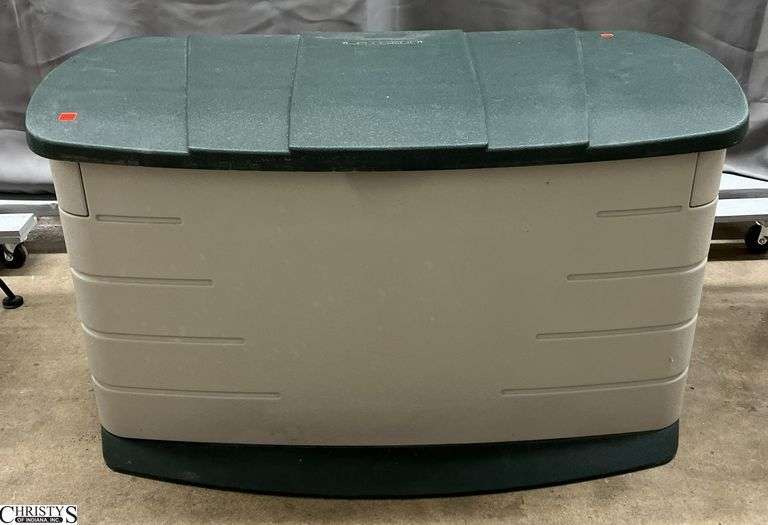 Rubbermaid Outdoor Storage Box w/ Contents 43" x 26" x 24" image