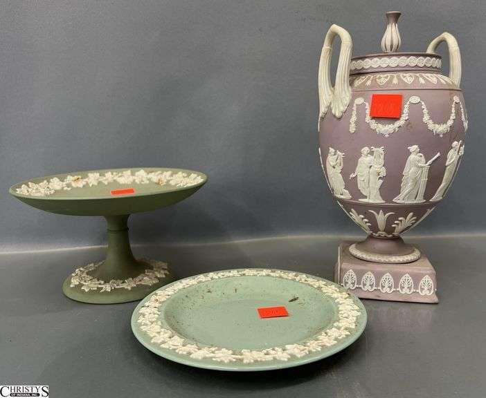 3pcs Wedgwood Jasperware - Would benefit from a cleaning - 8.5" of tallest image