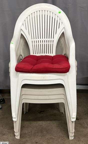 5 Plastic Patio Chairs image