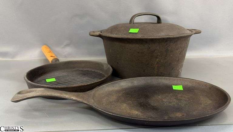 Cast Iron Dutch Oven, Griddle Skillet, Fajita Pan - 10" of dutch oven image
