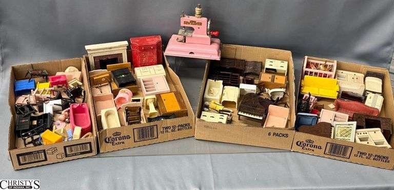 Assorted Doll House Furniture, Accessories - Mini Kay EE Sew Master - 6" T of sewing machine image