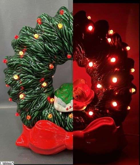 Vintage Ceramic Christmas Mouse Wreath 9.5x12" image