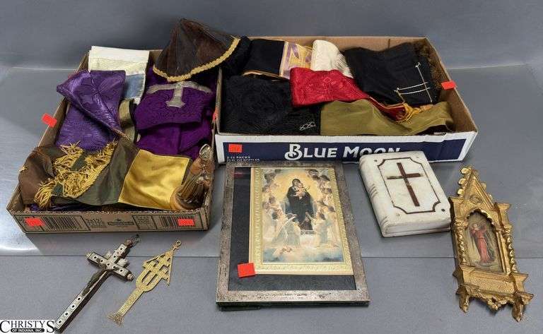 Religious Iconography, Figurines, Stoles, Misc image