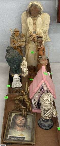 Religious Figurines, Cherubs, Angel Birdhouse, Wooden Angel, Misc - 18.5" of tallest image