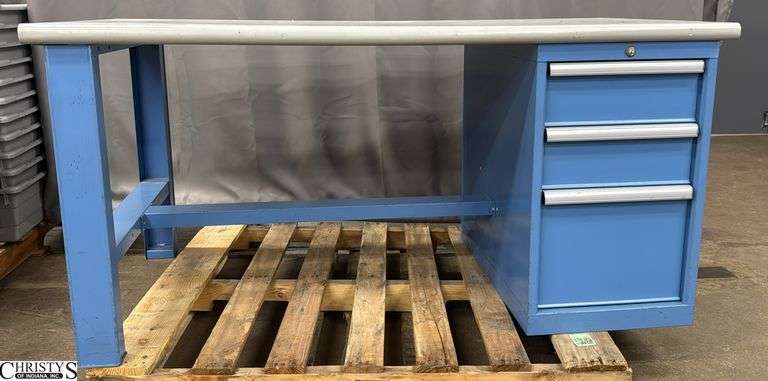 Metal Base Desk 60x30x29 image