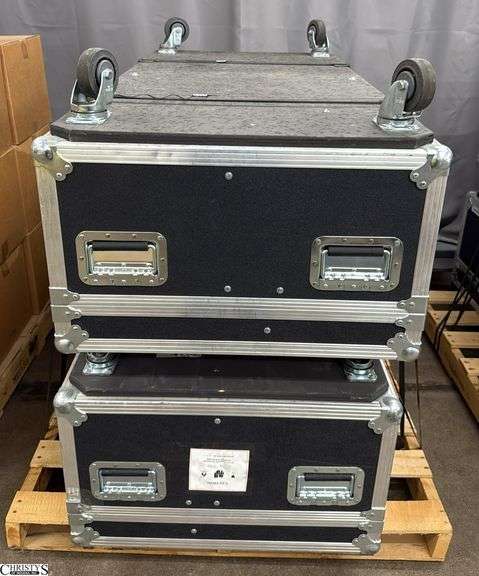2 Rolling Road Cases 54x27x23 image