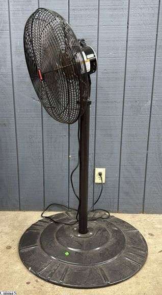 Dayton Adjustable Height Floor Fan 22" Round image