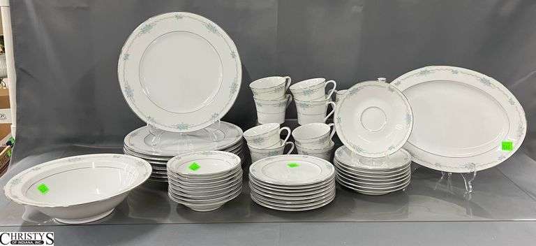 Style House "Corsage" China Service - Approx 40pcs - 10.5" of dinner plate image