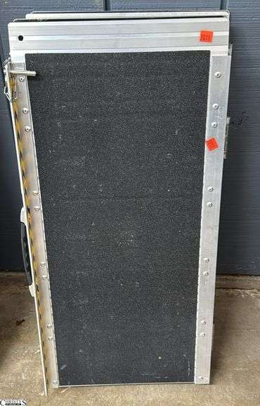 600lbs Folding Ramp 30x60 image