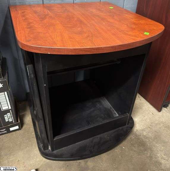Rolling table 26x26x29 image