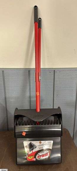 Libman Lobby Broom and Dustpan image