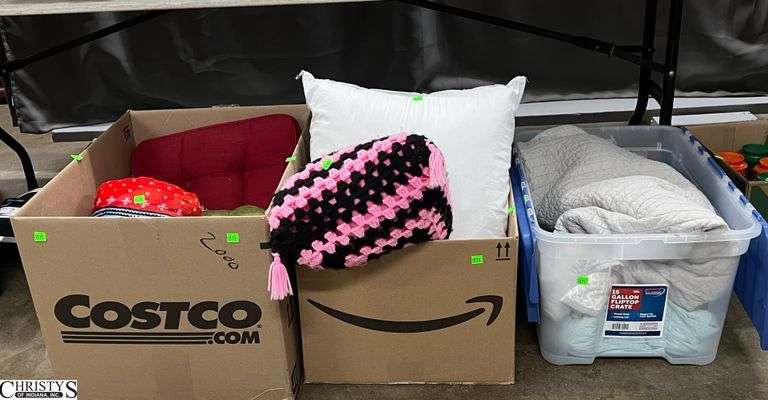 Soft Goods, Pillows, Fleece Blanket, Comforter, Sheets - approx size Full image