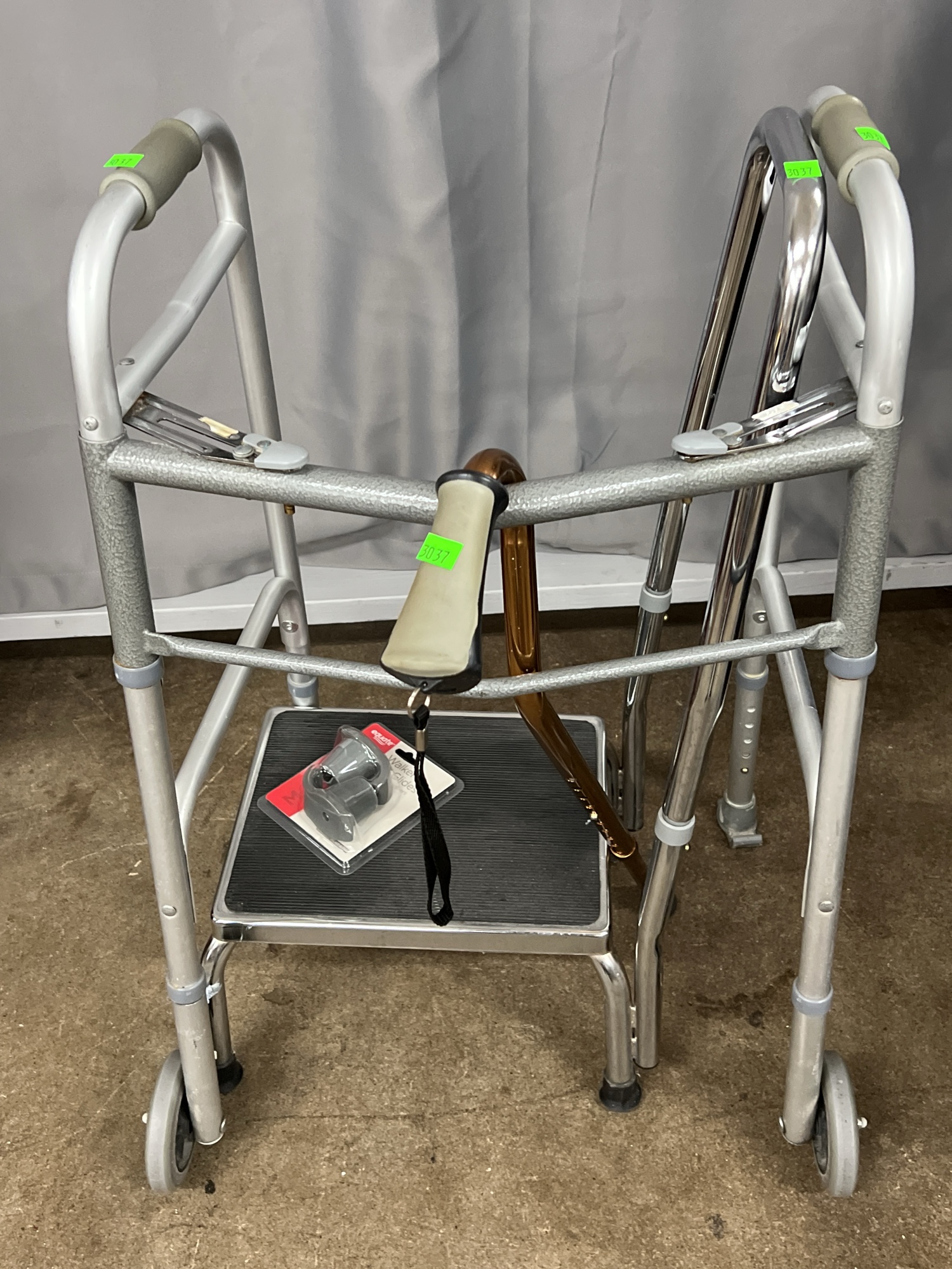Lot image 2