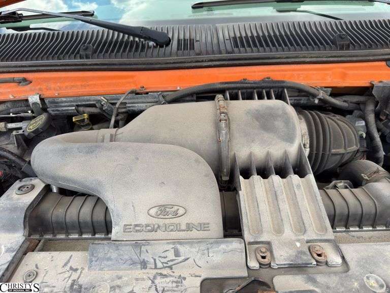 2006  FORD  E-350 • Driven