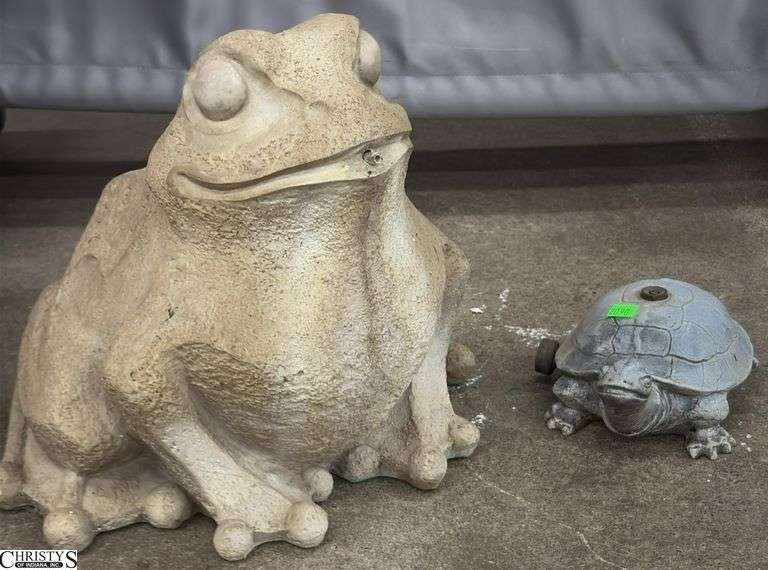 Composite Frog and Turtle Fountain and Sprinkler Parts - 15" x 13" of frog image