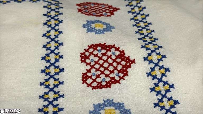 Cloth Napkins, Needlework Tea Towels, Table Linens, Approx 60"x48"