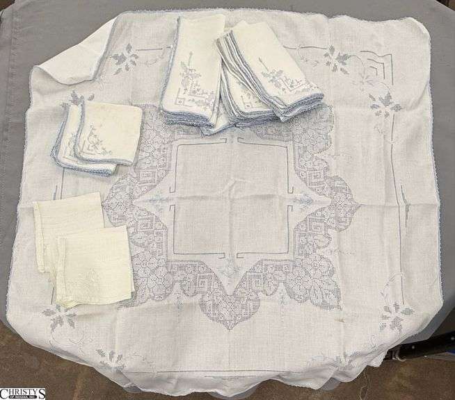 Cloth Napkins, Needlework Tea Towels, Table Linens, Approx 60"x48"
