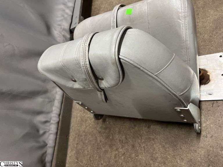 Boat Seat and 3 Mounts