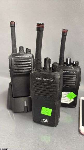2 iPhones Untested, 3 Walkie Talkies