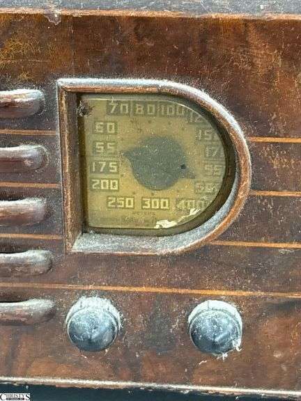 Tube Radio, Missing Back 10.5" Wide 6.5" Tall