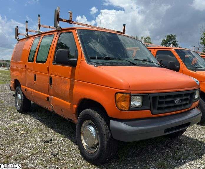2004  FORD  E-350 • Driven