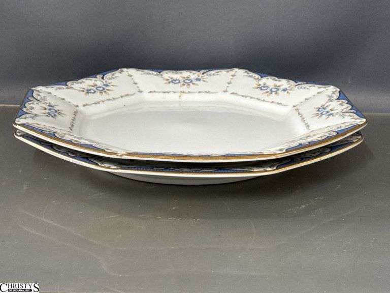 Seizan "Mood Indigo" Floral Motif China - Approx 40 pcs - 11.5" of largest piece