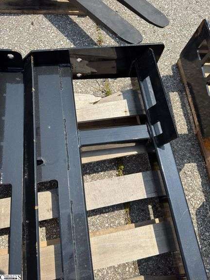 Adjustable clip-on pallet fork TF1-66-4000G