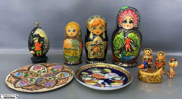 Russian Matryoshka Nesting Dolls, Handpainted Egg Finial Trinket Box, Misc - 8" of tallestPieces image