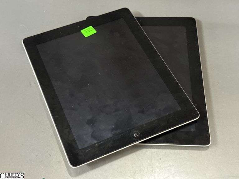 2 iPads Untested image