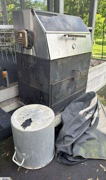 Stock Pot, Suncast Storage with Grilling Accessories, smoker 30x23x48” image