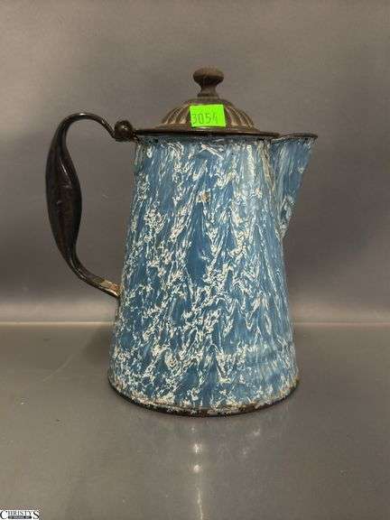 3 Swirl Enamelware Coffee Pot and Milk Jugs - 9" of tallest - some wear, chipping
