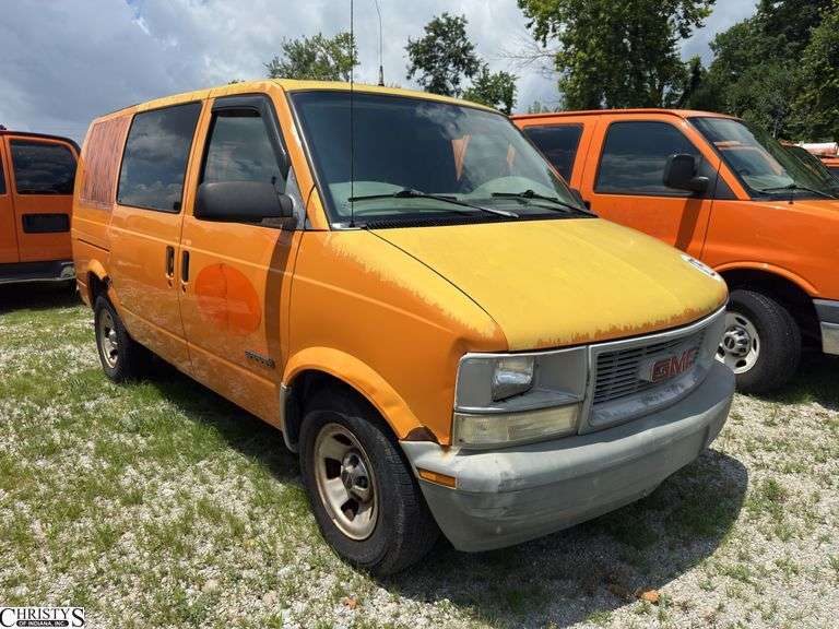 2001  GMC  Safari • Driven