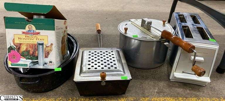 Toaster, Whirly Pop, Popcorn Basket, Granite Roaster, Brad's Roastin Pot - 15" of toaster image