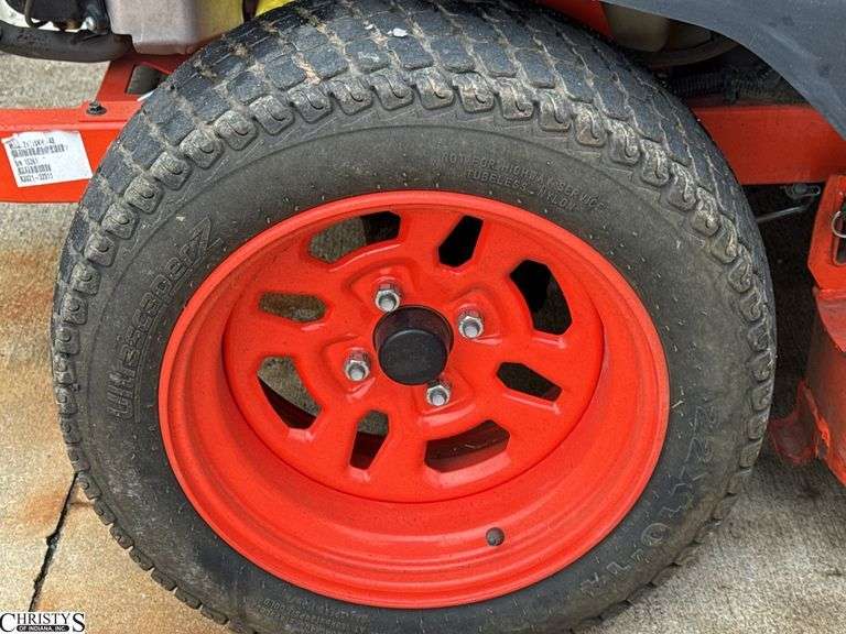 Kubota Kommander z121s 48” Zero Turn Mower