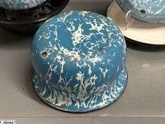 3 Swirl Enamel Pot, Bowl, 2 Pots - 2 Enamelware Plates - Some wear, chipping - 10" of plate