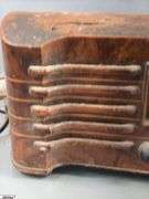 Tube Radio, Missing Back 10.5" Wide 6.5" Tall