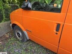 1999  CHEVROLET  Astro Van • Will NOT Jump Start • Towed •  Hood Will Not Open • ODO Shows 91,362