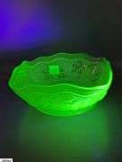 2 Grapevine Motif UV Reactive Plate and Bowl - 8.5" of plate