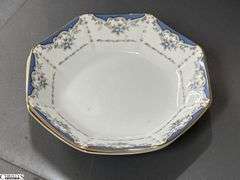 Seizan "Mood Indigo" Floral Motif China - Approx 40 pcs - 11.5" of largest piece