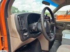 2001  GMC  Savana • Towed • Will Jump Start