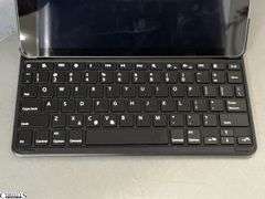 2 iPads Untested