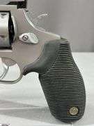 Taurus Tracker Revolver cal. .45 acp. SN: VF953758 in Box